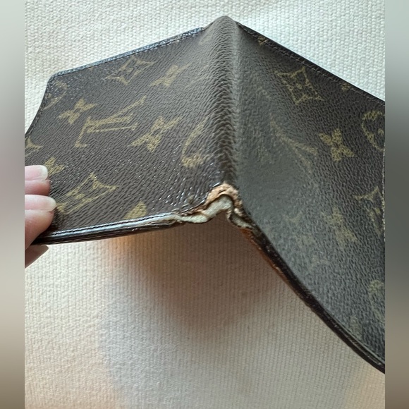Louis Vuitton ID holder/wallet - Picture 9 of 16